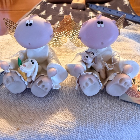 kirk’s critters Other - Adorable Angel Cheeks Figurines with Gold Wings